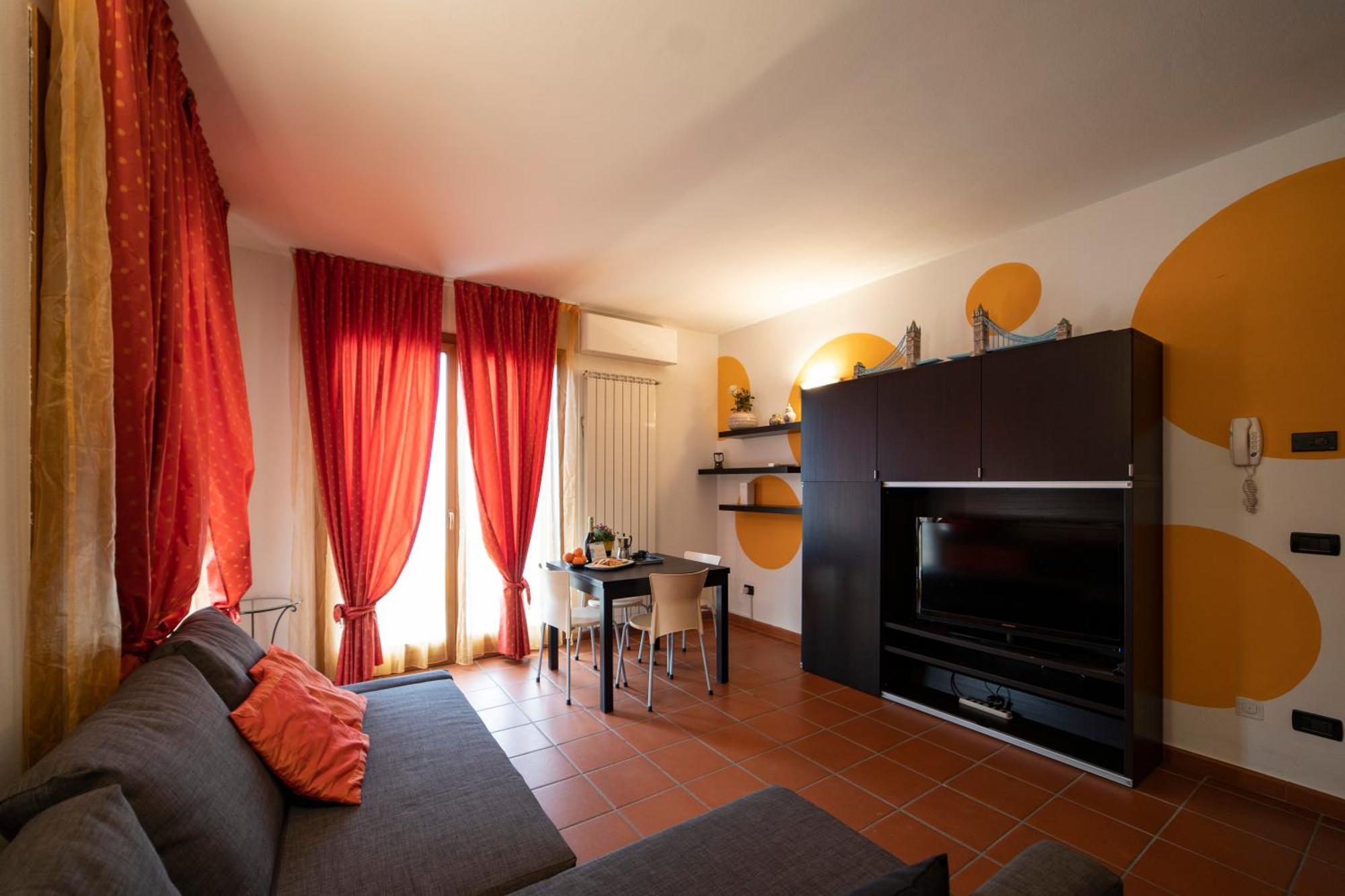 Apartment In 3 *